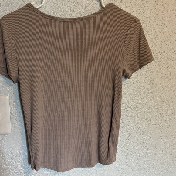 Forever 21 Top - Picture 2 of 3